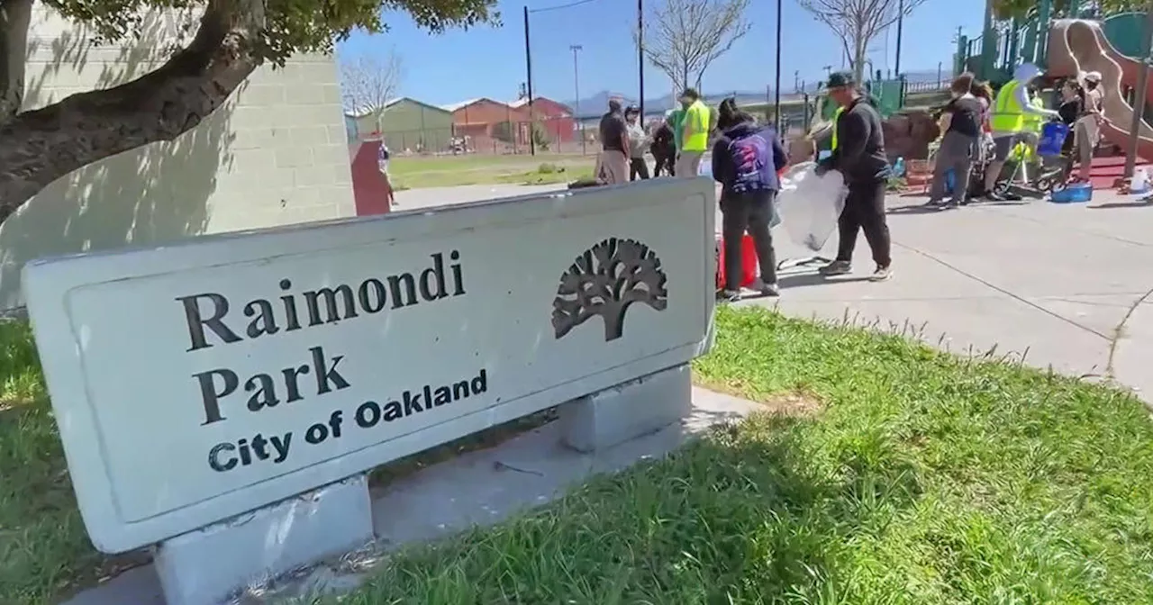 Volunteers assemble Saturday to spruce up future home of Oakland Ballers