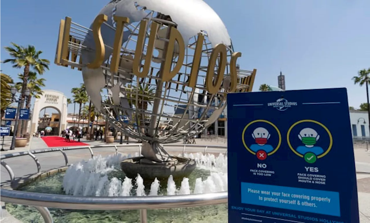 15 people suffer minor injuries in tram accident at Universal Studios theme park in Los Angeles