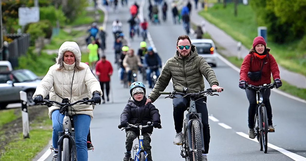 35.000 bis 40.000 Teilnehmer: Bielefelder erleben Herforder und Heeper Straße autofrei