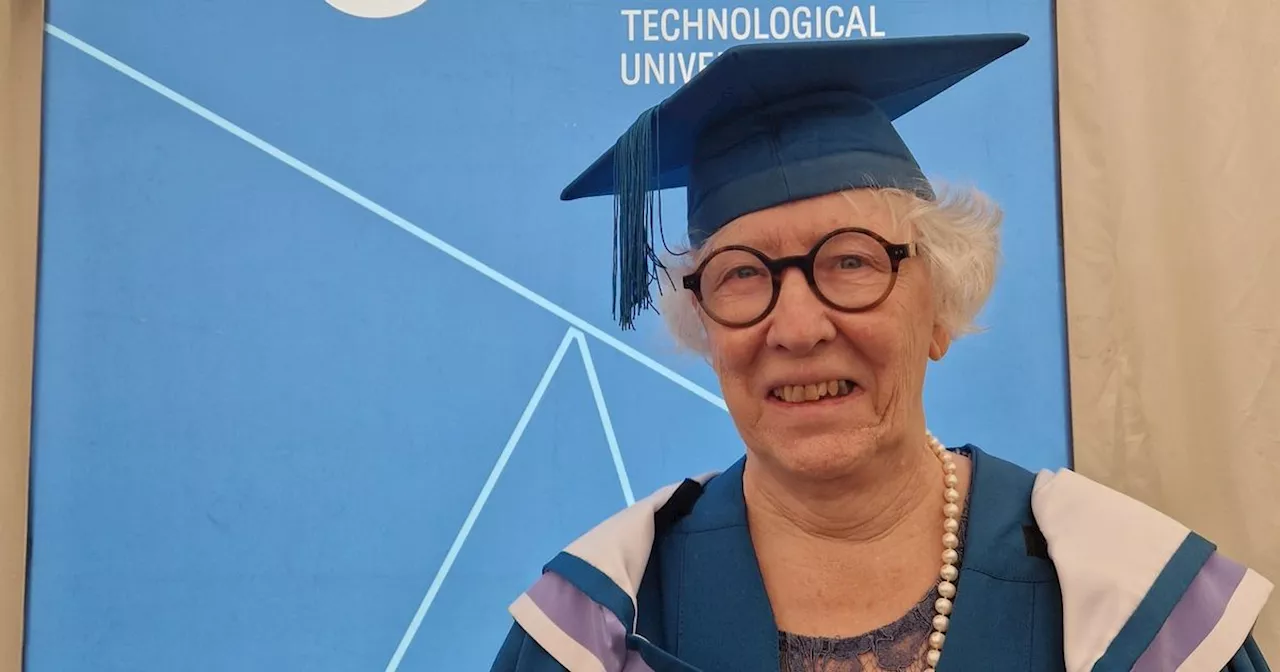 75-year-old university graduate says it's never too late to pursue your passion