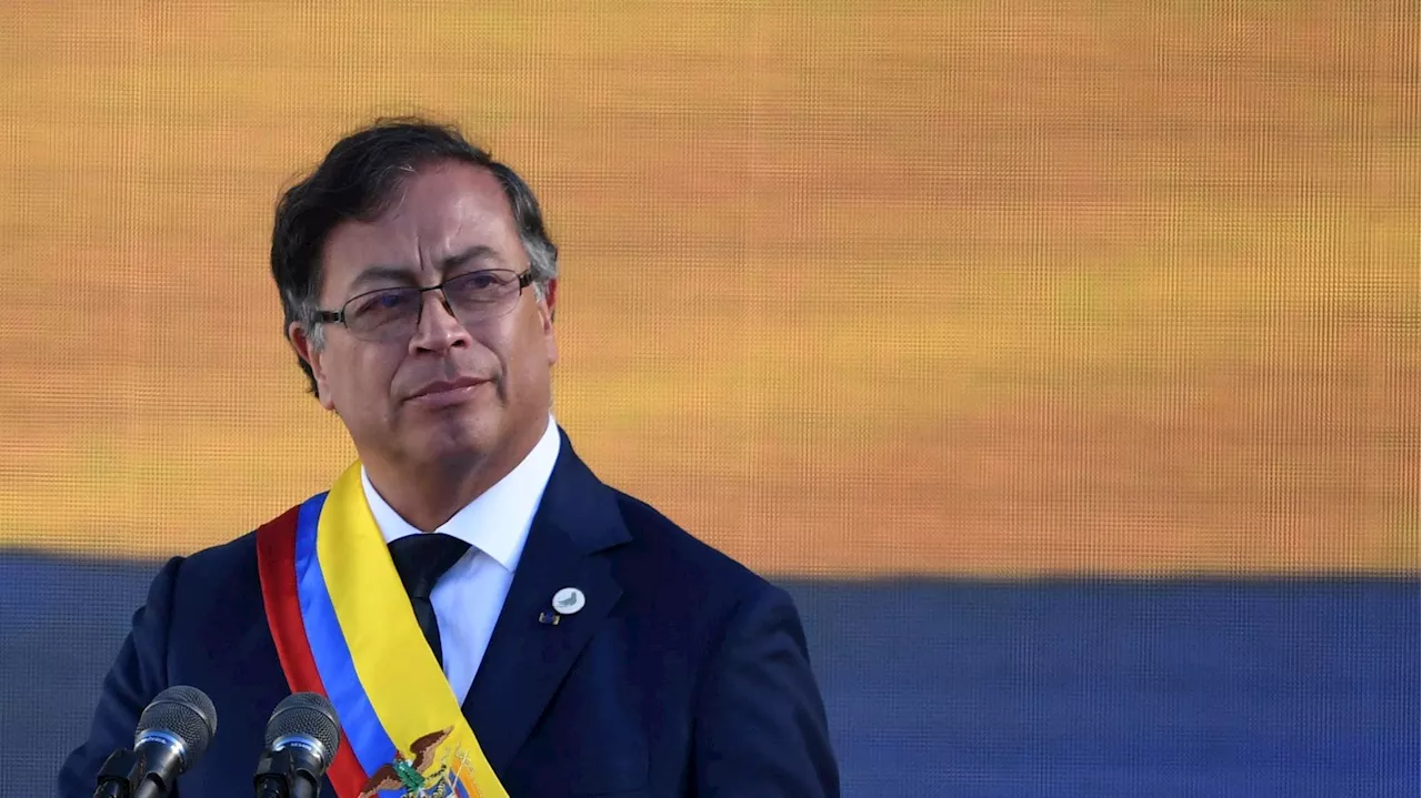 Colombie : des dizaines de milliers de personnes manifestent contre le gouvernement de gauche de Gustavo Petro