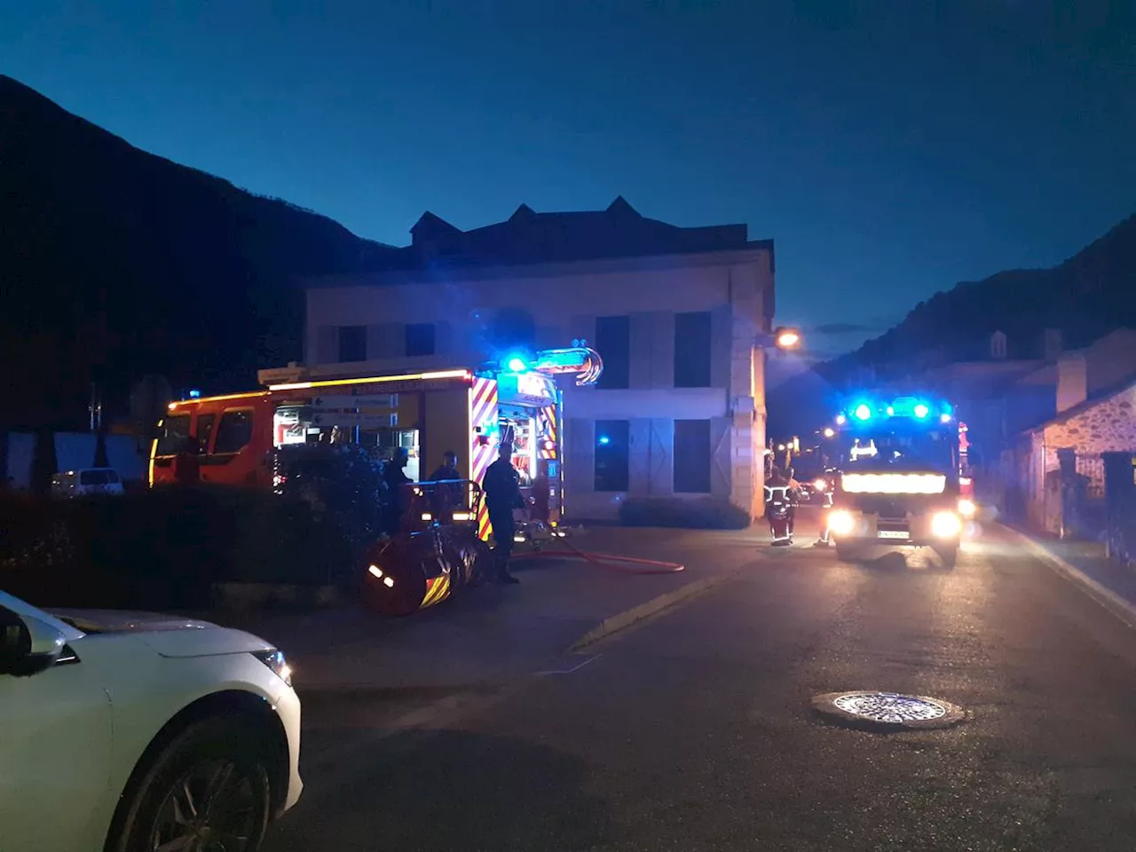 Incendie en Béarn : la pharmacie de Bedous devrait fermer plusieurs semaines, la mairie cherche une solution