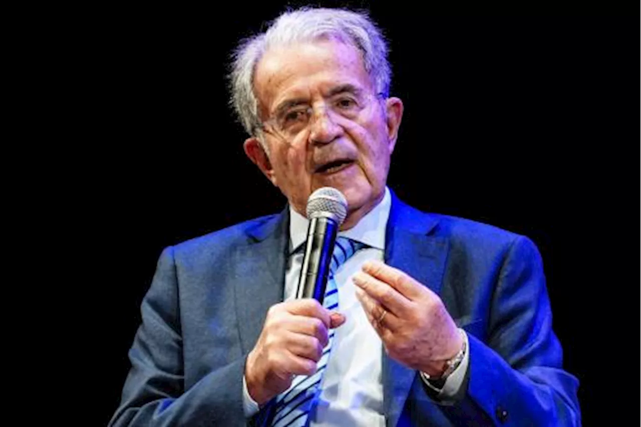 Pd, affondo di Prodi su Schlein: 'La candidatura alle Europee è una ferita alla democrazia'