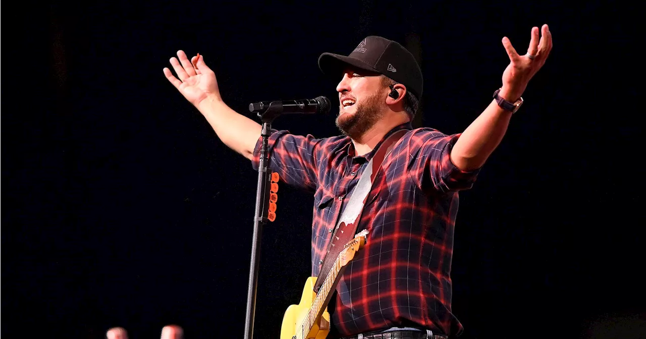 Luke Bryan Falls During Concert After Slipping on Fan’s Cell Phone