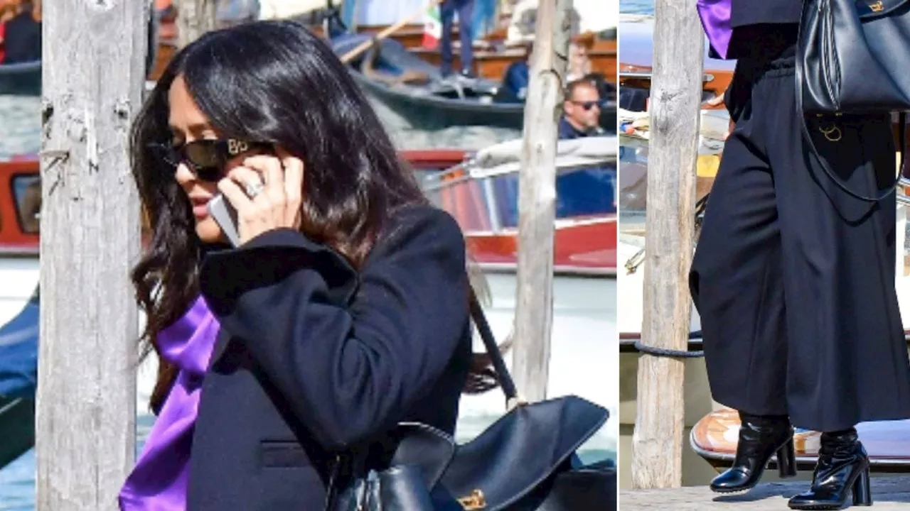 Salma Hayek lleva pantalones culotte con botines durante cita doble en Venecia