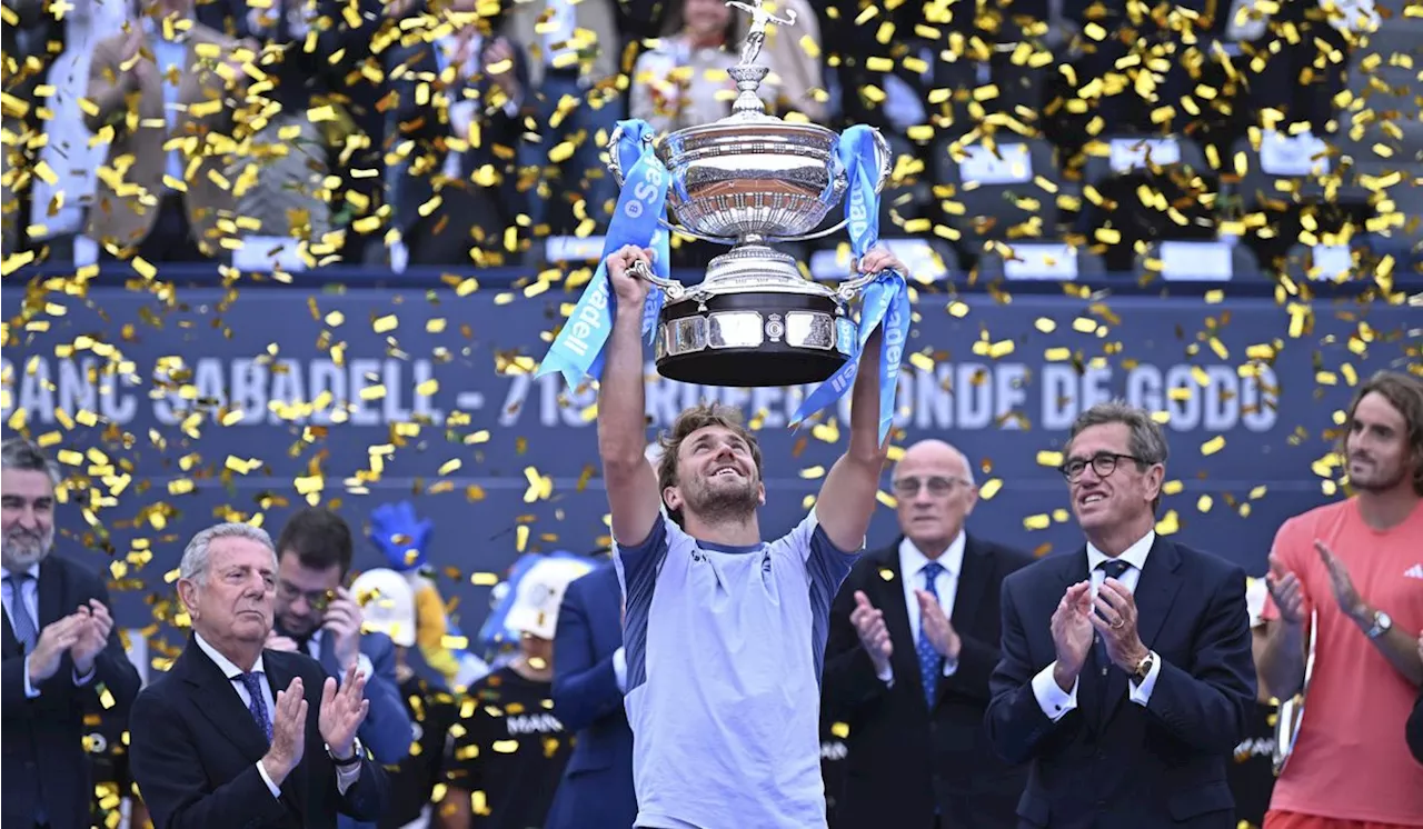 Casper Ruud beats Stefanos Tsitsipas at Barcelona Open in biggest career win after Monte Carlo loss