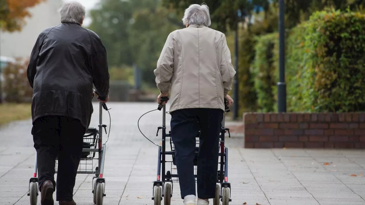 Immer mehr Rentner beziehen zusätzlich Grundsicherung: Woran liegt das?