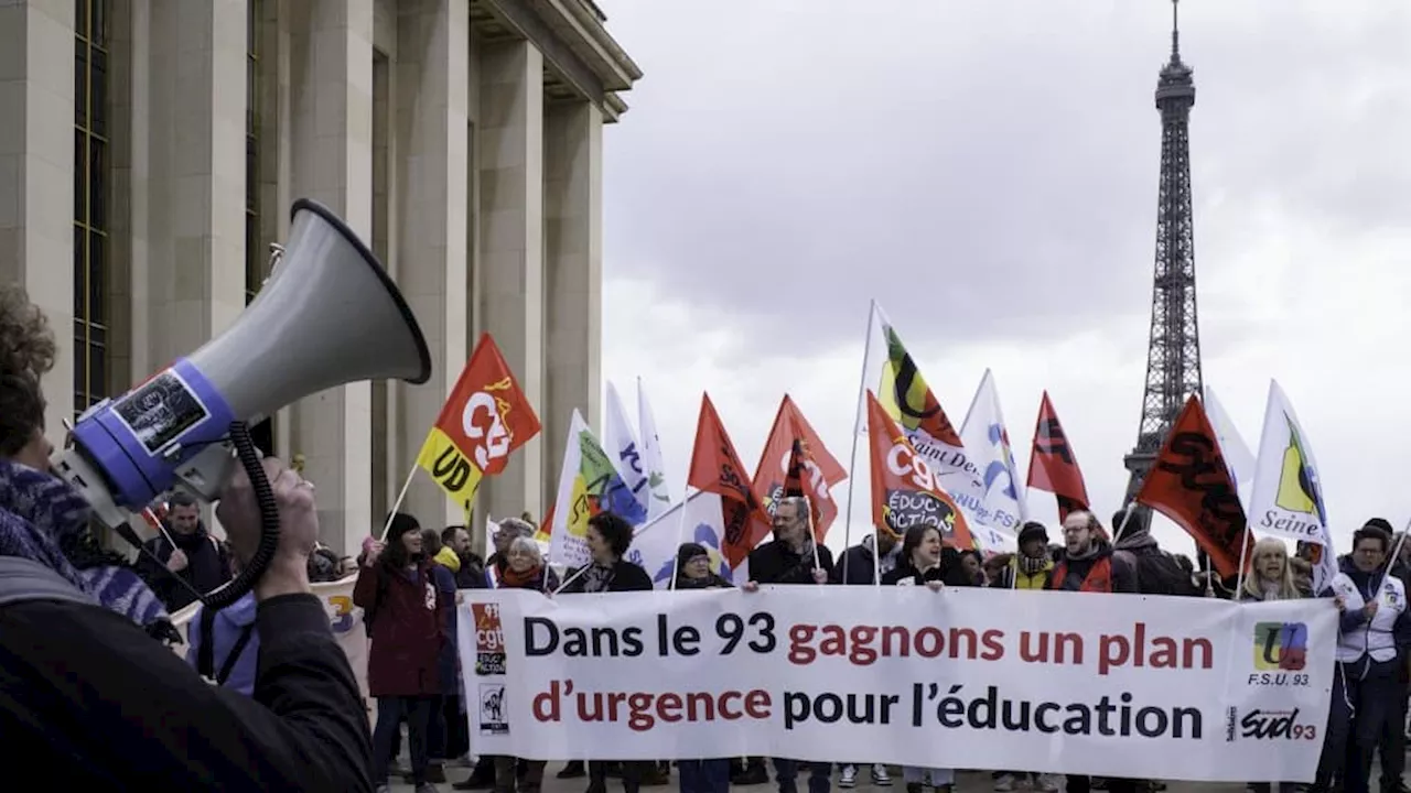 Éducation: les enseignants grévistes de Seine-Saint-Denis mobilisés ce lundi devant la tour Eiffel