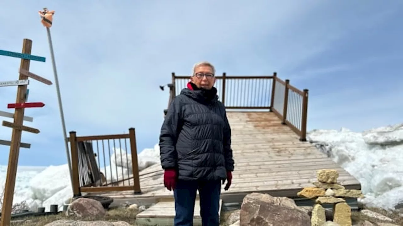 Twin Lakes Beach residents picking up pieces after wall of ice damages lakefront properties