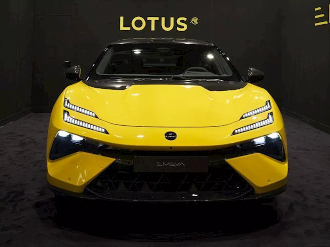 Emeya arriva in Italia, prezzi e performance della hypercar elettrica di Lotus