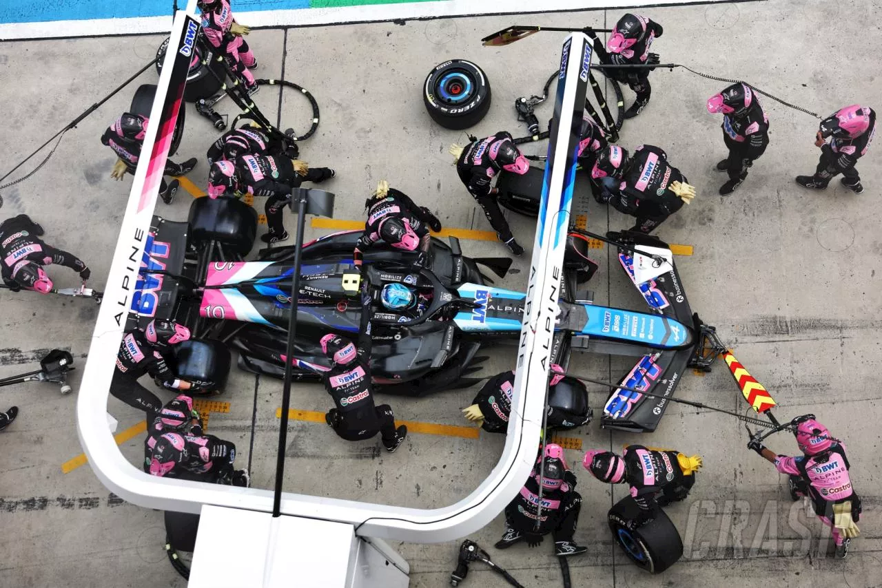 Pierre Gasly explains botched pit stop as Alpine mechanic hit