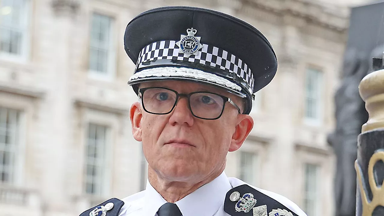 Met Police Commissioner apologises to Stephen Lawrence's mother