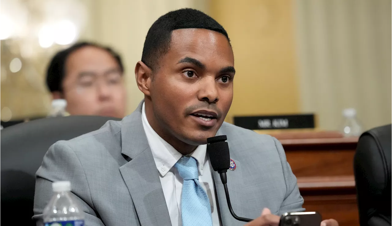 Israel-supporting House Democrat denies apology from ‘rabid racist’ celebrity father