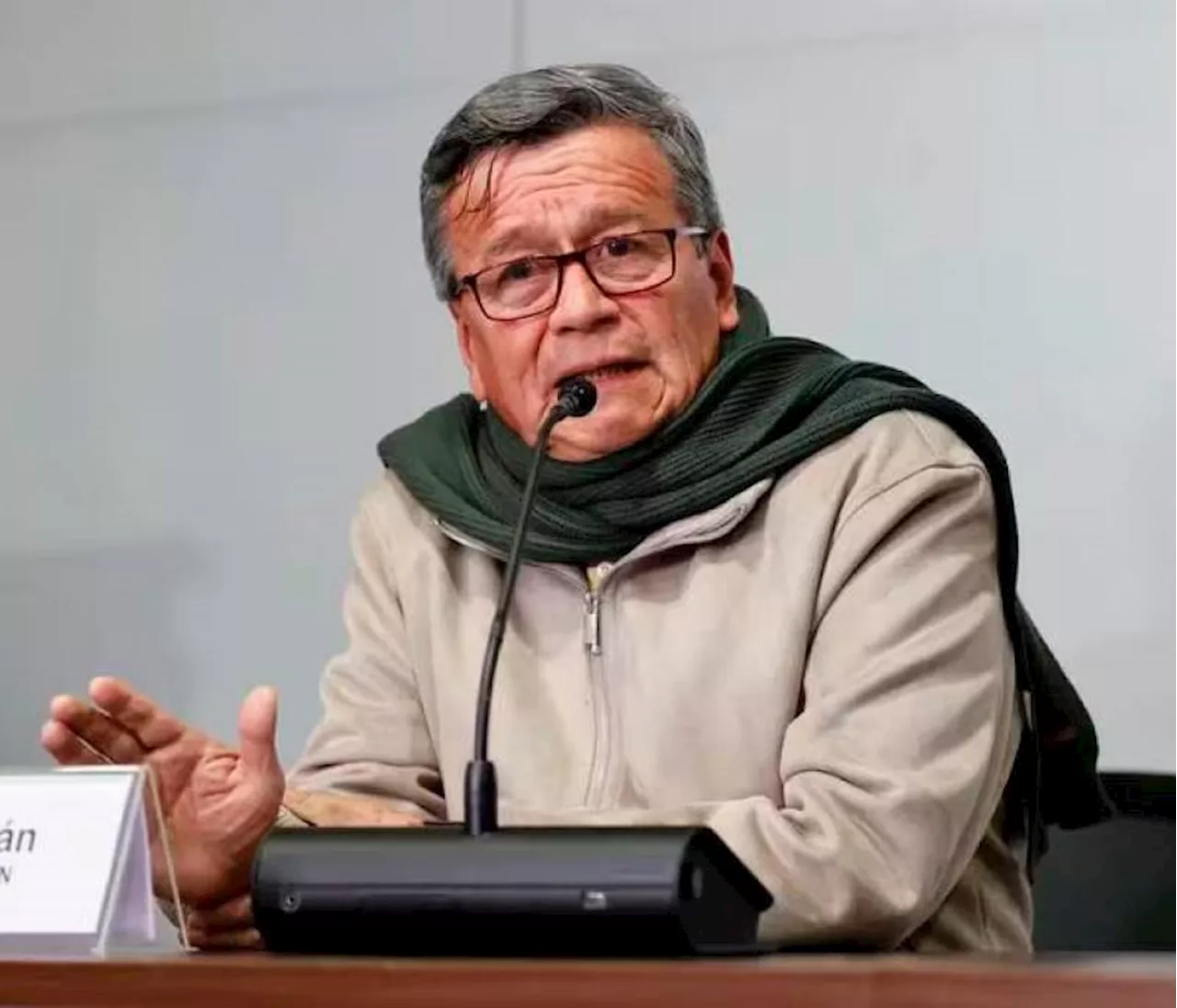 Pablo Beltrán, jefe del ELN, asegura que negociaciones con Petro no van bien