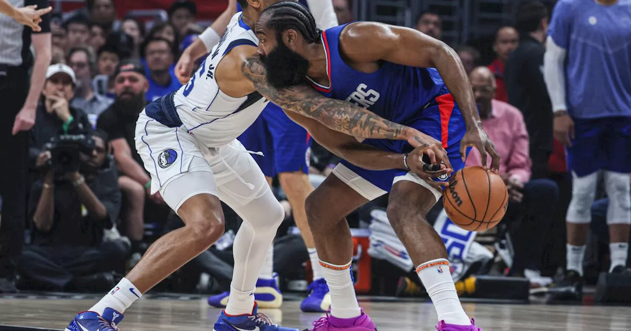 The Sports Report: Kawhi-less Clippers win Game 1