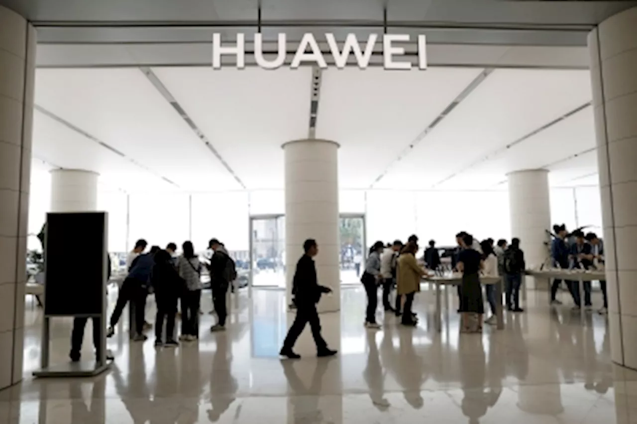 US commerce secretary downplays chip in advanced Huawei phone