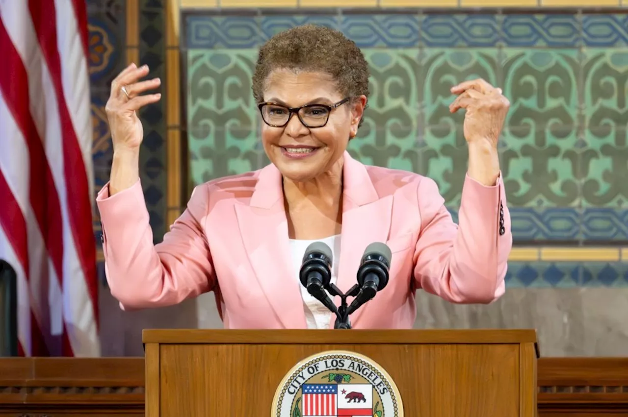 Man breaks in to home of Los Angeles Mayor Karen Bass, is arrested