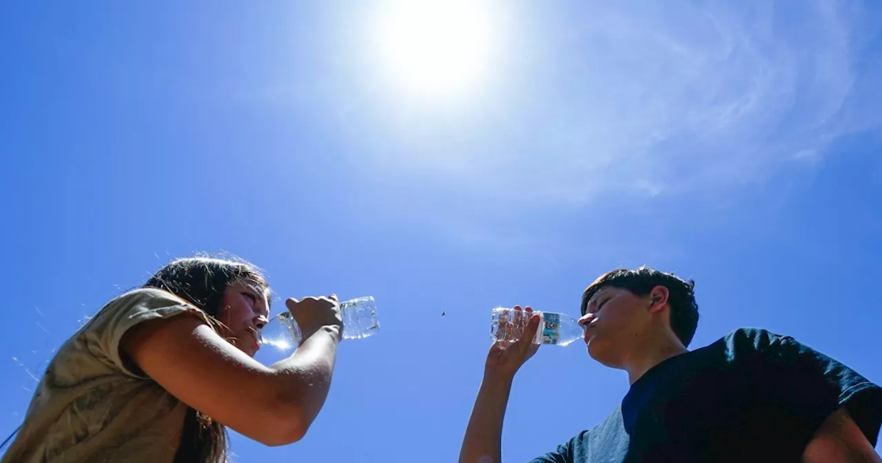 New tools from NOAA and CDC show heat forecasts and risk levels