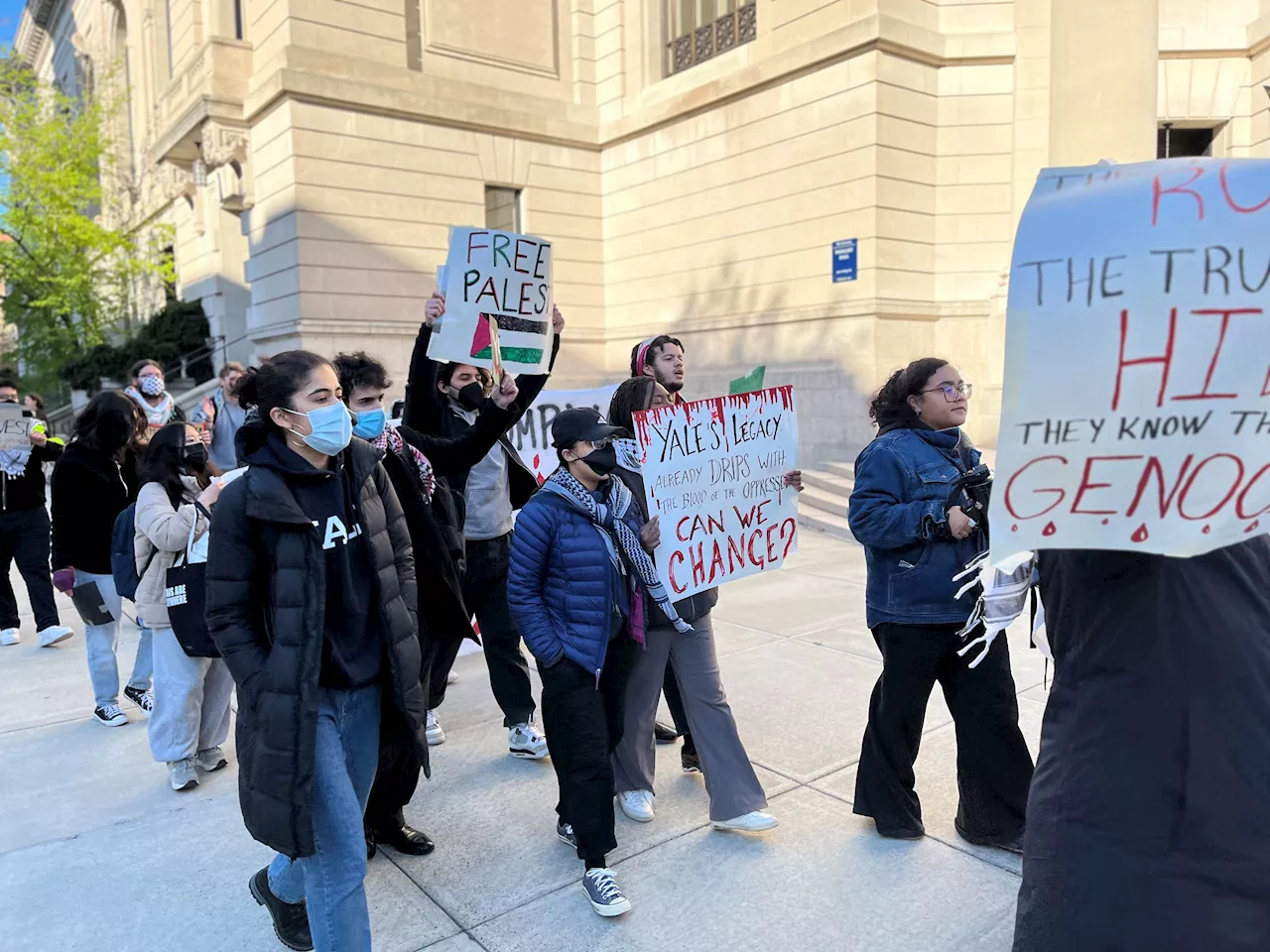 47 people arrested as hundreds hold protest at Yale