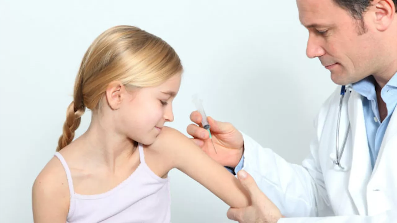 Vaccini: tutte le notizie false che circolano in Rete