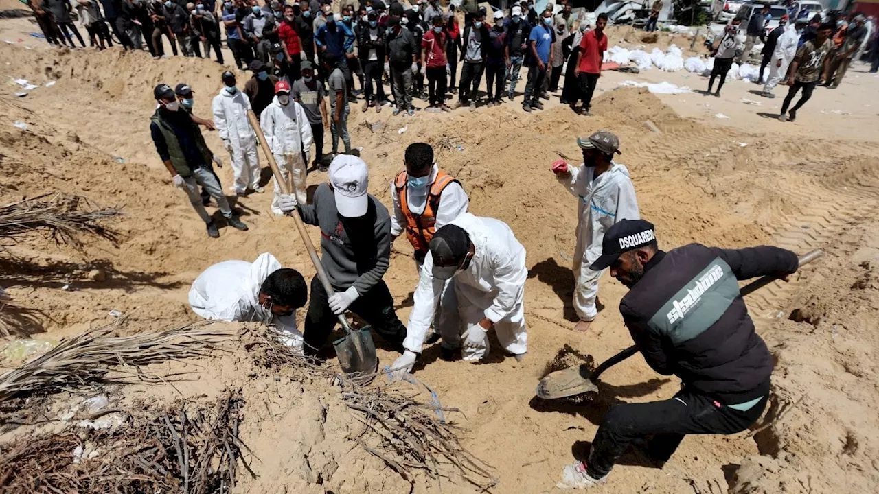 Quase 200 corpos são encontrados em vala dentro de hospital na Faixa de Gaza