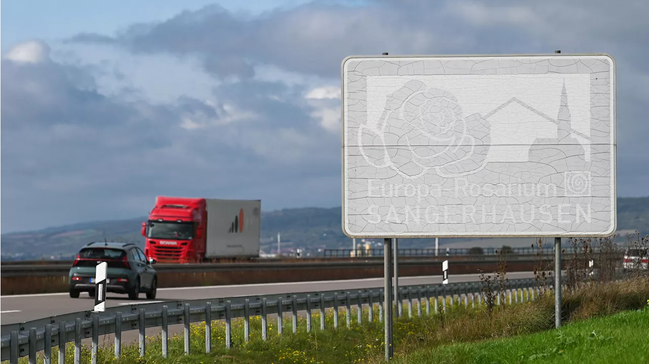 180.000 Euro für zwei Schilder an der A38 - Autobahn GmbH leitet Untersuchung ein