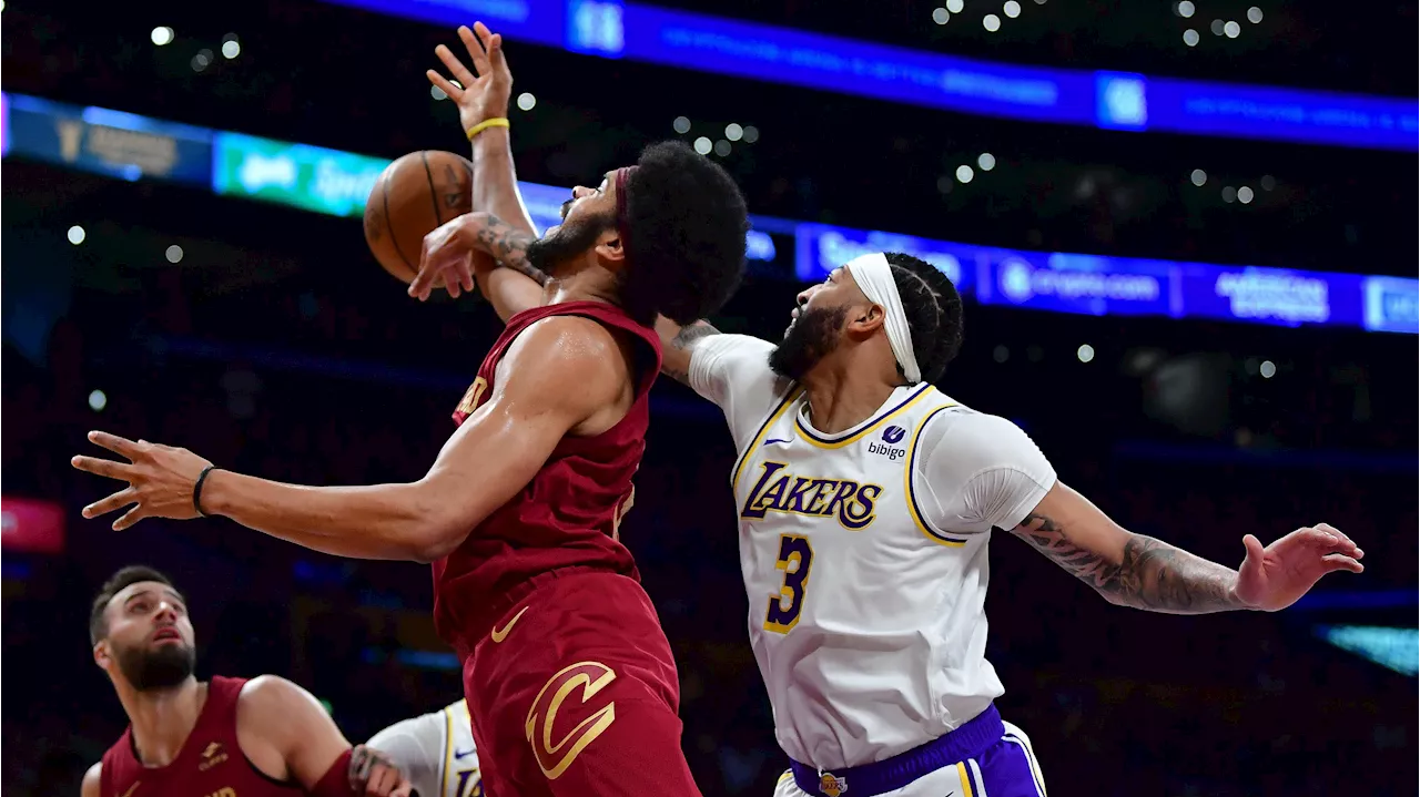 Lakers' Anthony Davis Absurdly Omitted From List Of Finalists For Major Award