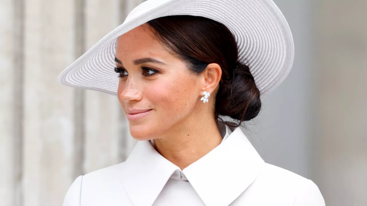 Buckingham Palace remains tight-lipped on Meghan bullying claims