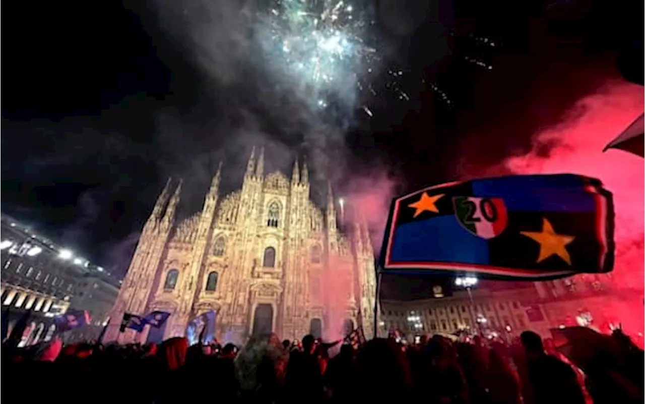 Inter campione: la festa per le strade di Milano