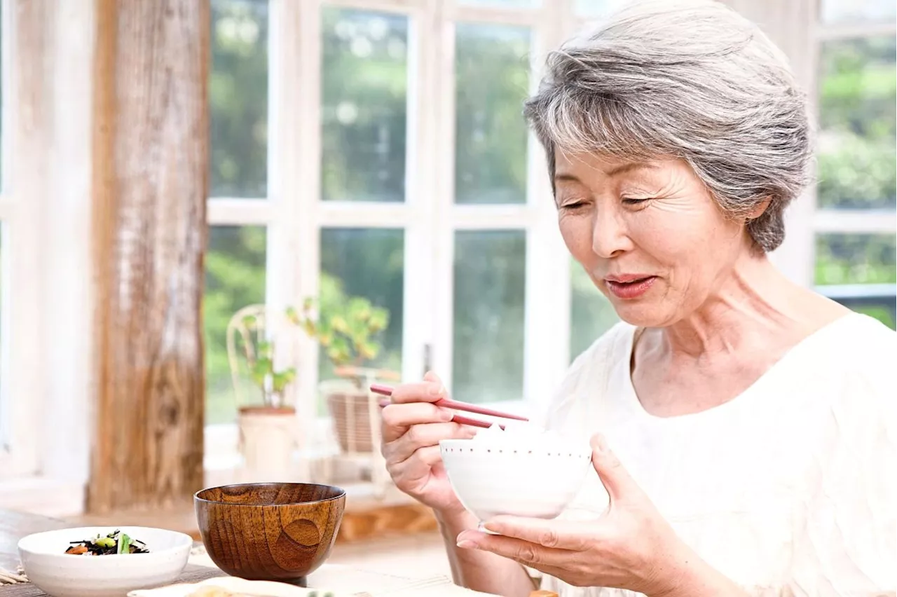 Ladies, eat a Japanese diet to protect your brain