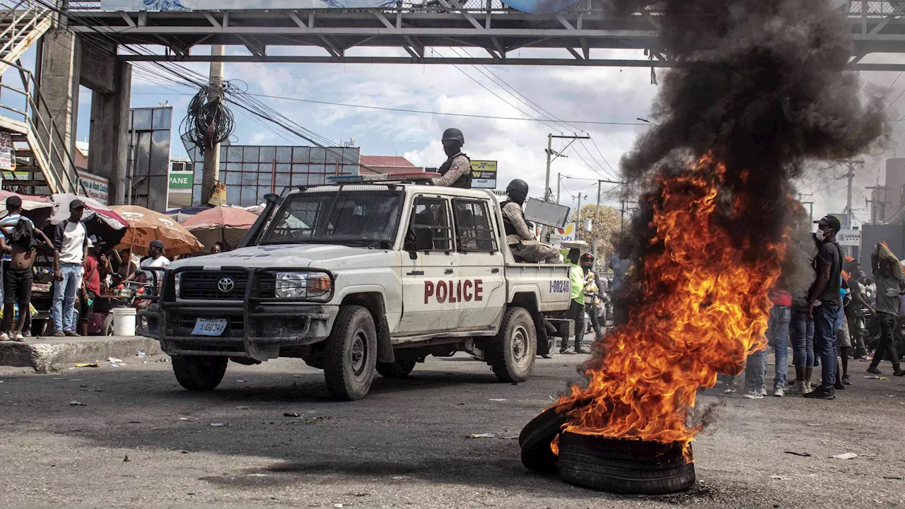 Haiti warlord ‘Barbecue’ orders gangs to ‘burn every house you find’ & storm presidential palace amid blood...