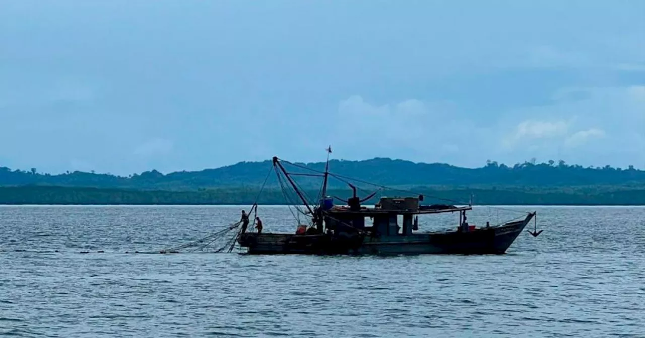 Cargo ship, tanker detained for illegal anchoring in Kota Tinggi