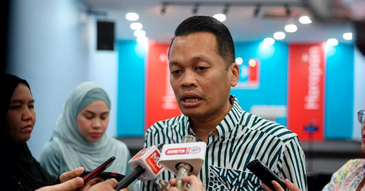 Nik Nazmi: National plastic policy in the works