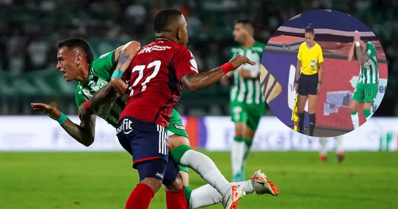 Jugador de Atlético Nacional fue agredido con una presunta navaja en pleno compromiso ante Medellín