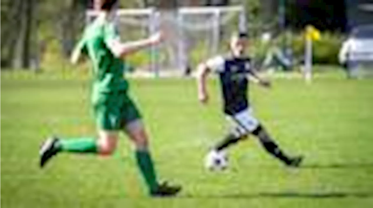 Fußball-Kreisliga: Viererpack durch Dikollari, TSV Okel verpasst Remis