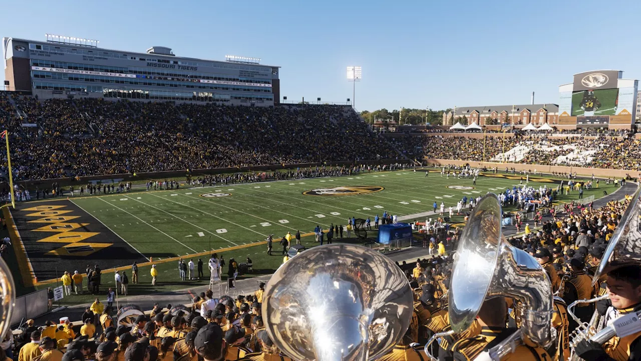 Missouri hires Memphis athletic director Laird Veatch for the same role with the Tigers