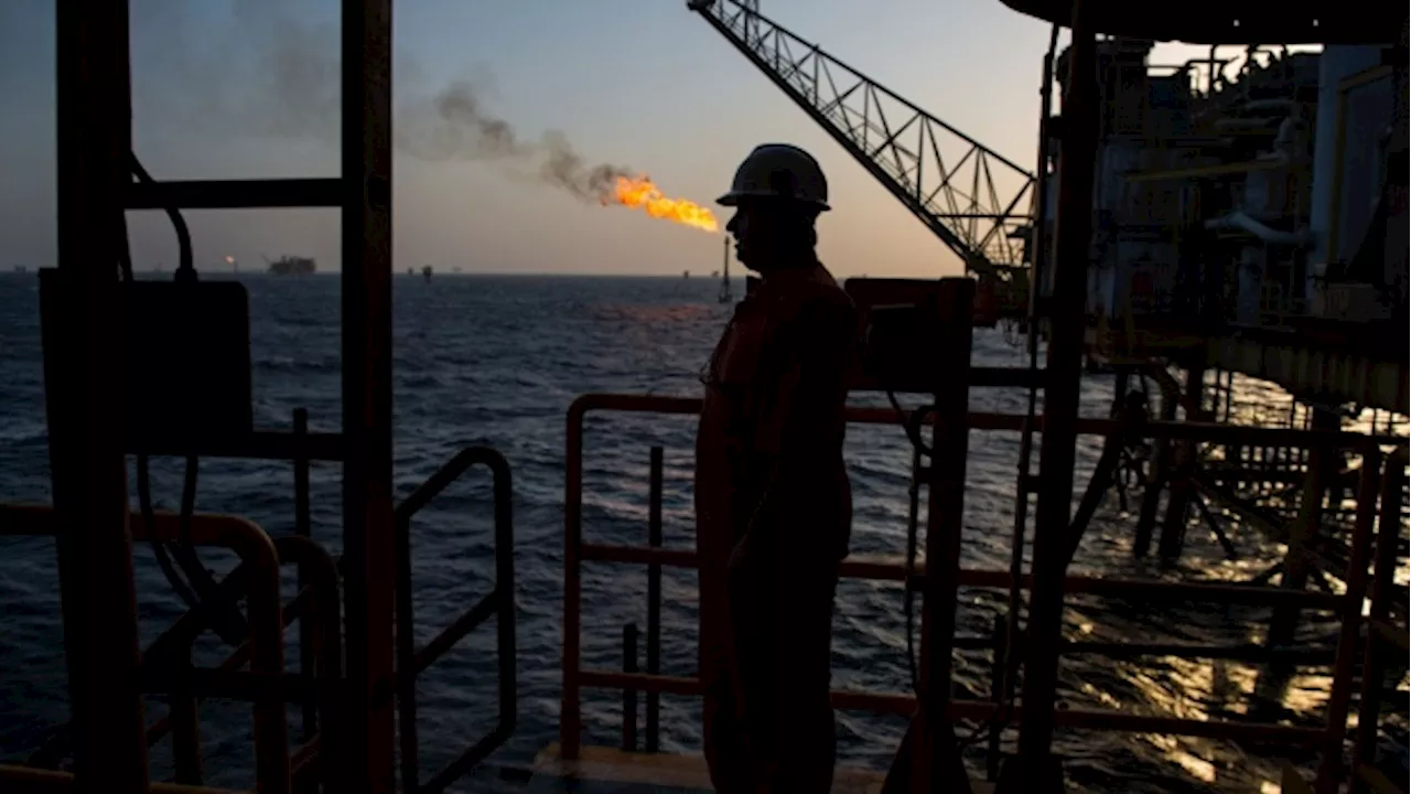 Oil price news: Oil steadies with bullish spreads countering easing tensions