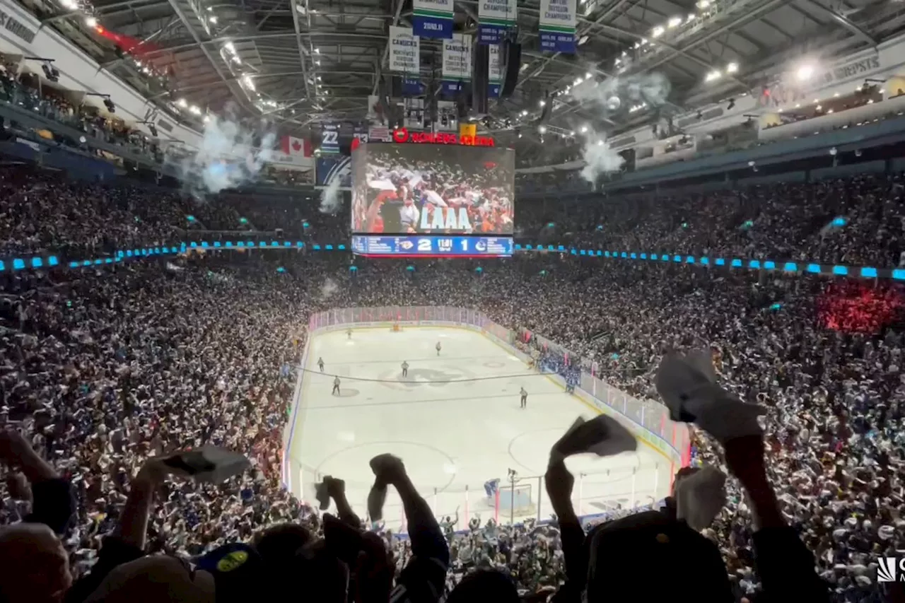 'Celebrate responsibly': Police monitoring public drinking during Canucks playoff game