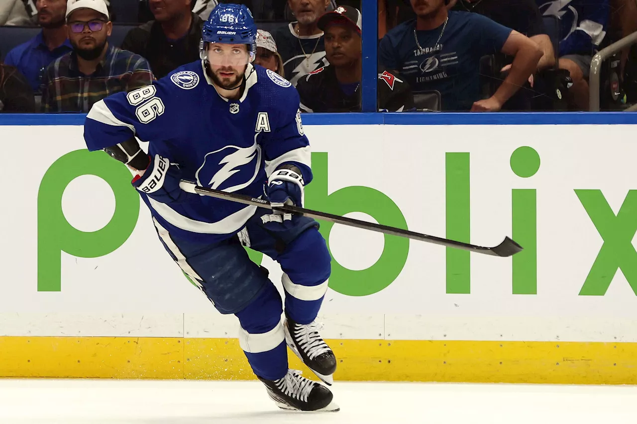 Lightning vs Panthers Predictions, Picks, and Odds for Tonight’s NHL Playoff Game