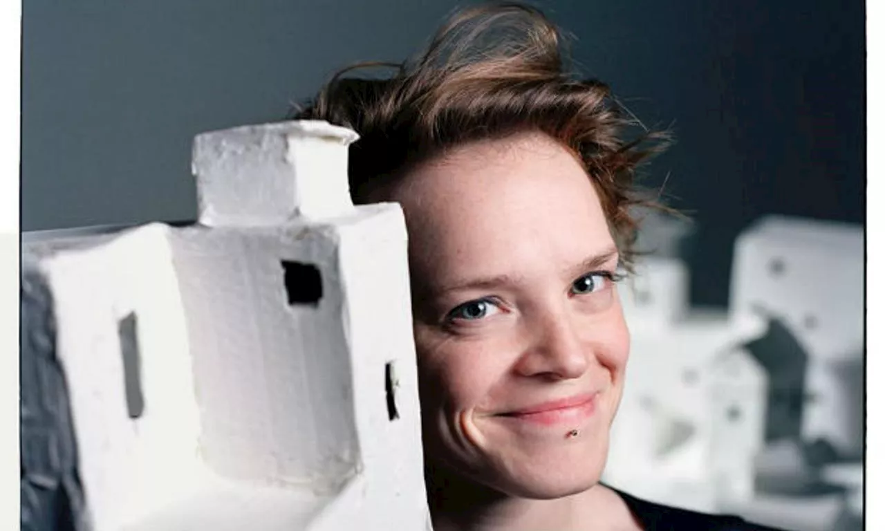 10 Questions with... Wallis Bird