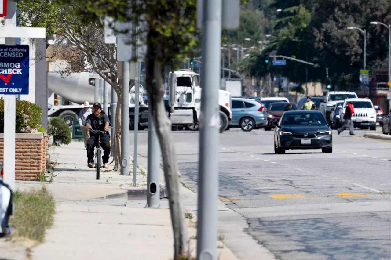 Caltrans may add bike lanes to Topanga Canyon Boulevard from 118 to Mulholland