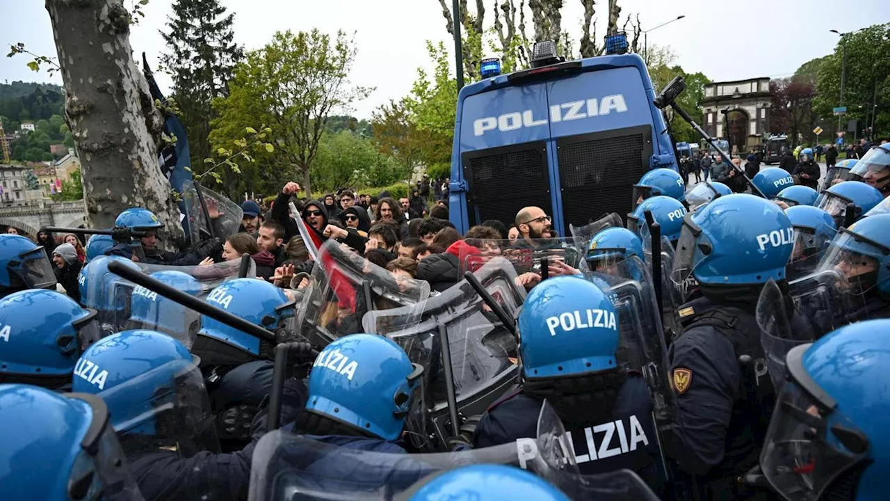 Corteo pro Palestina contro il Politecnico: chiuse 4 stazioni della metro, traffico in tilt a Torino