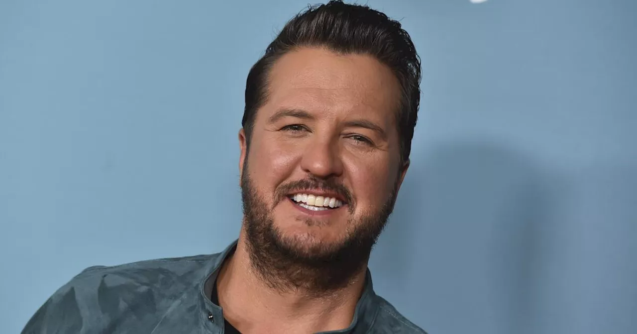 Luke Bryan didn't slip on a cellphone onstage: 'I was kind of hamming that up'