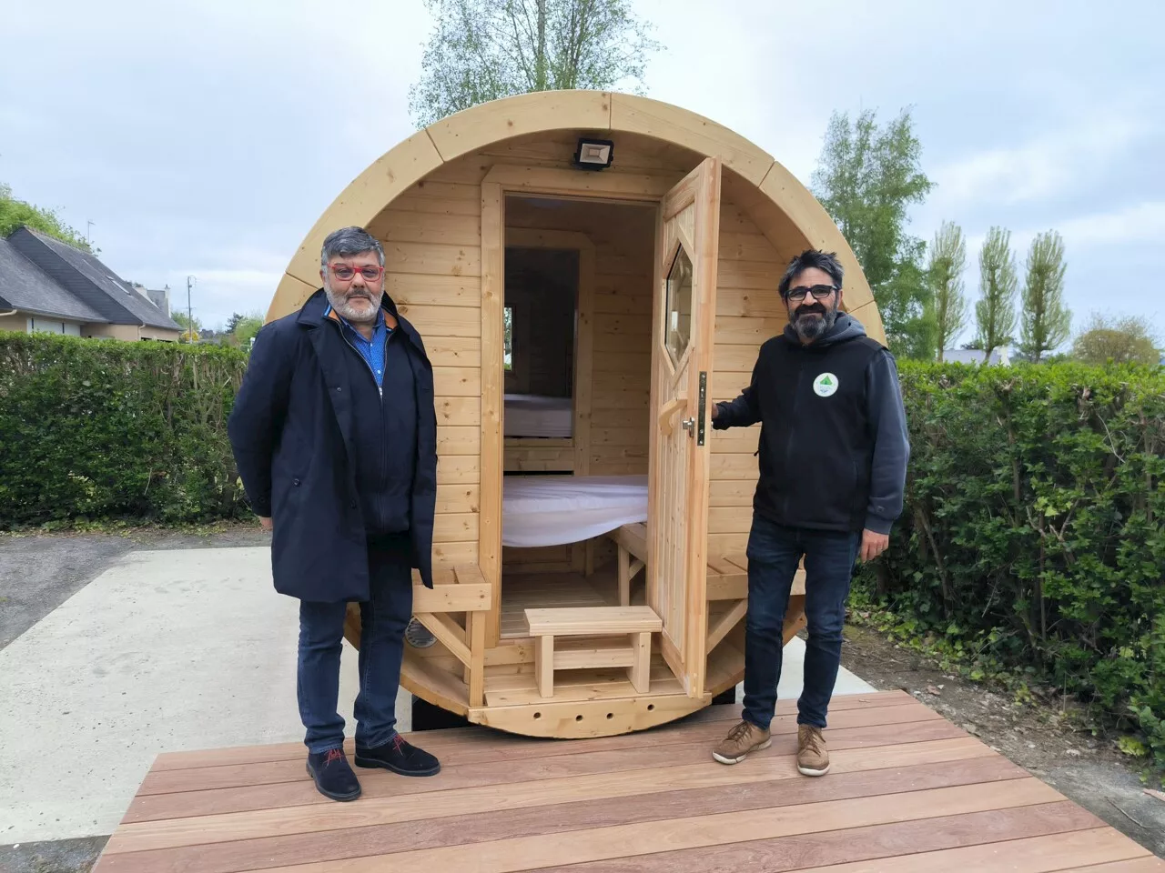 Dans ce camping des Côtes-d'Armor, on peut dormir dans un tonneau !