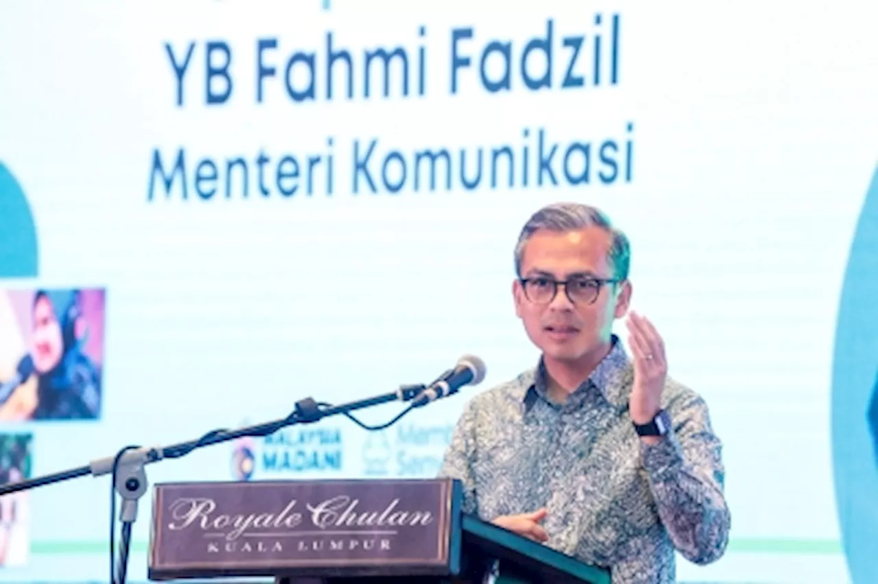 Just zip it, Fahmi tells Sanusi over comments on Kuala Kubu Baru by-election