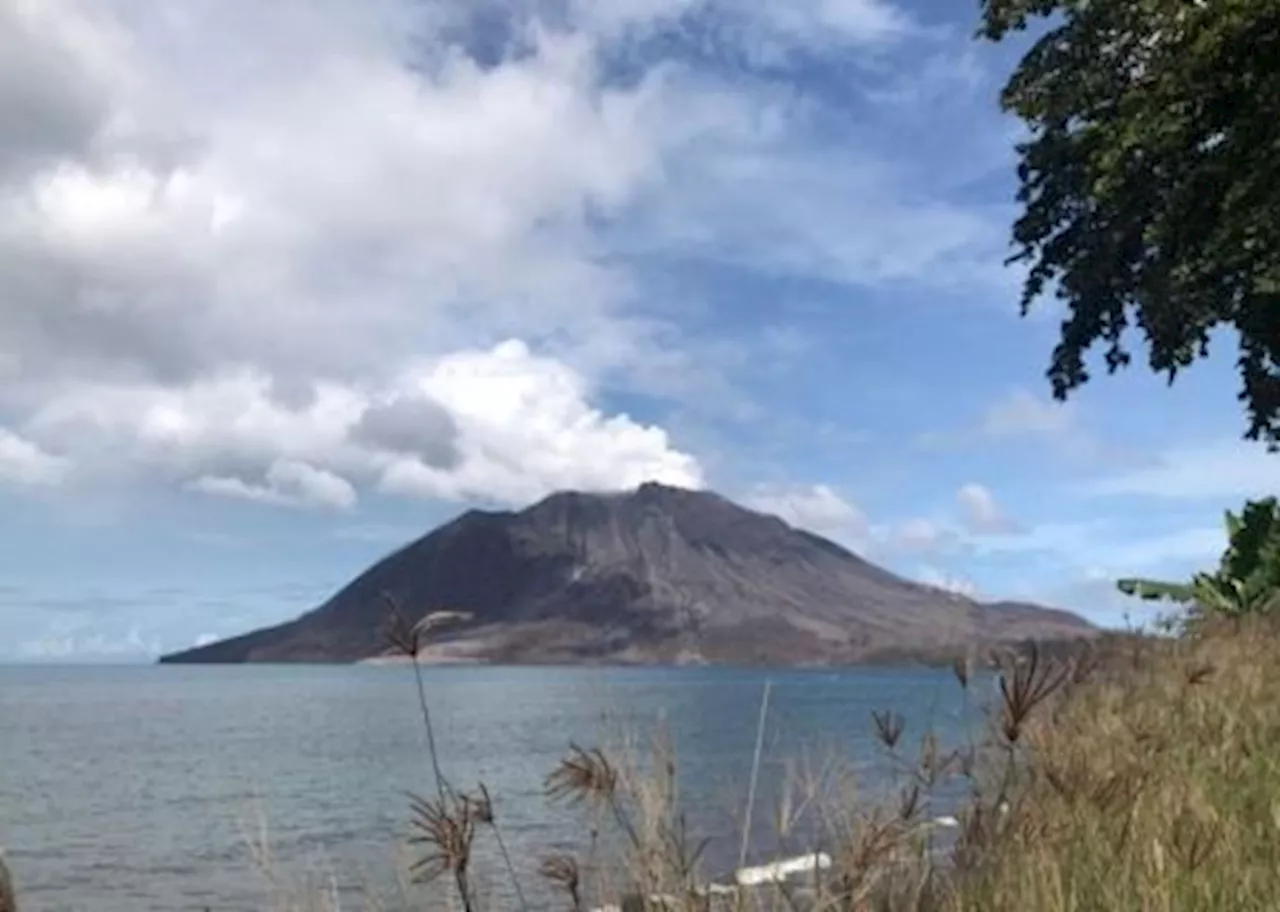 128 Anggota Kepolisian Diterjunkan ke Daerah Terdampak Erupsi Gunung Ruang