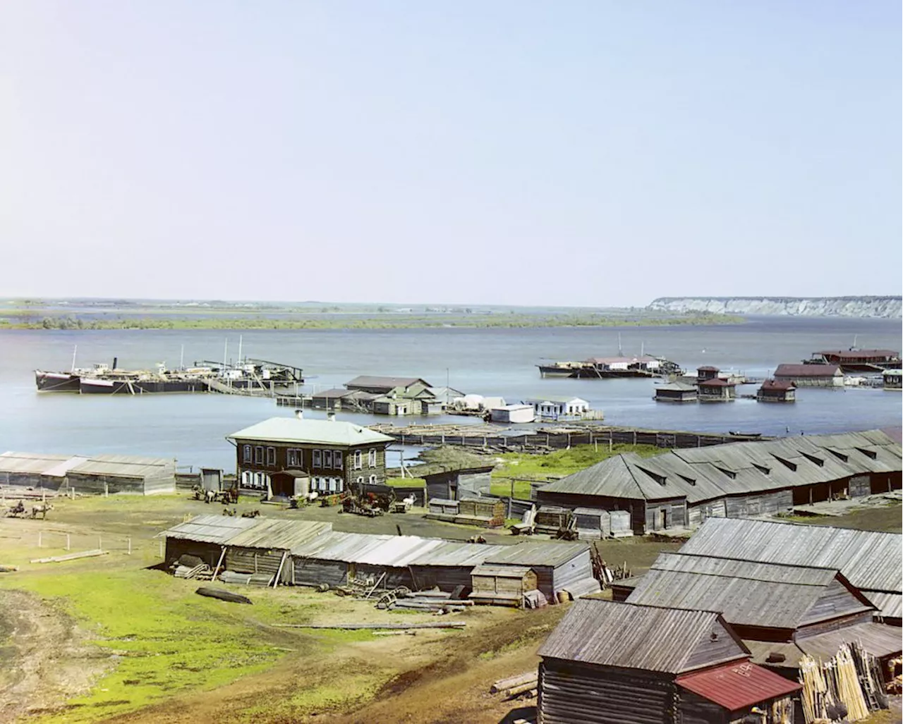 Flooding in Russia raises concerns of radioactive contamination in Tobol river