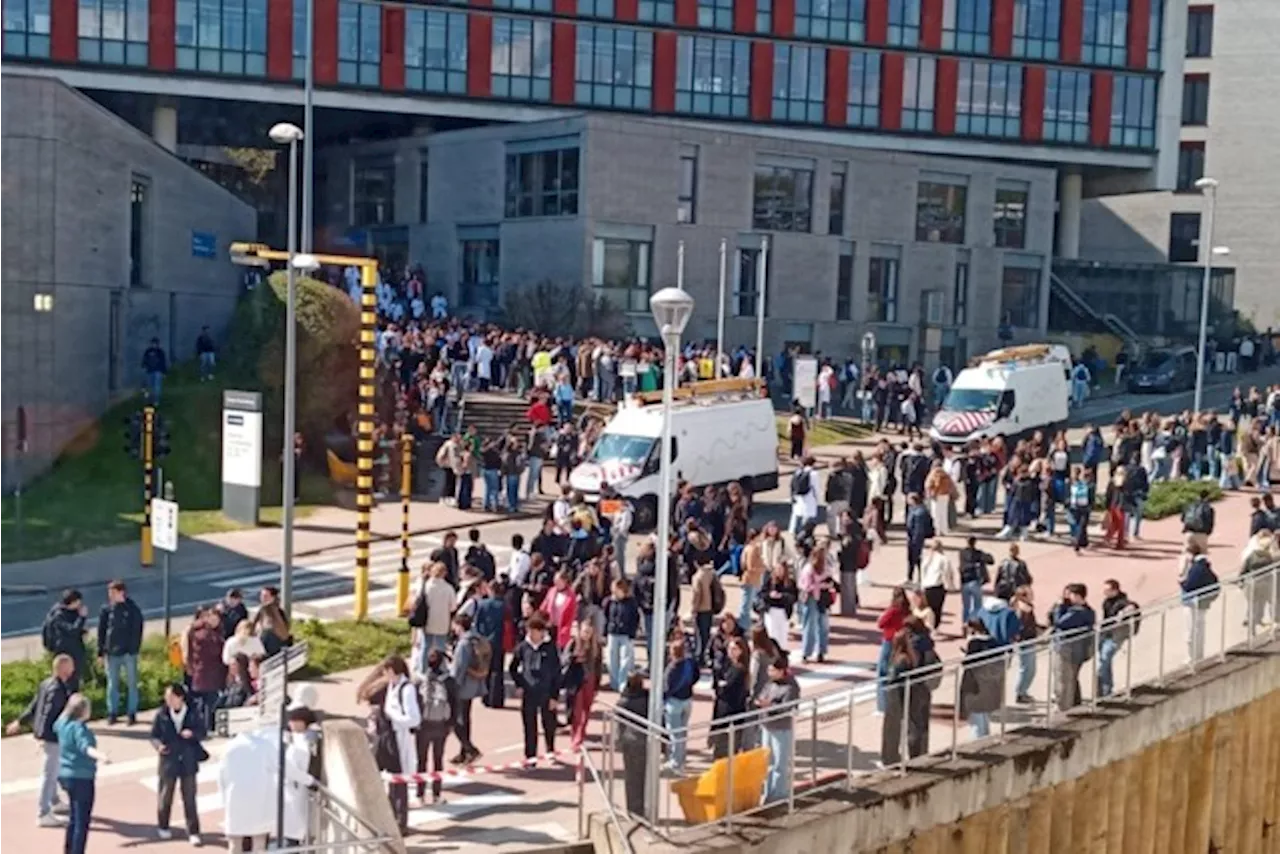 Gasleiding geraakt op werf naast UZ Leuven: honderden studenten en personeelsleden even geëvacueerd