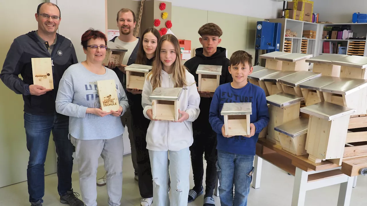 Weitere 100 Nistkästen aus der Mittelschule Krems