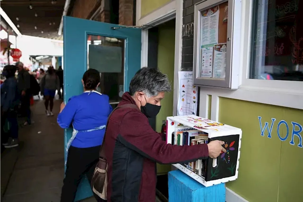 These Philly Latinos are highlighting bilingual authors and books to celebrate World Book Day